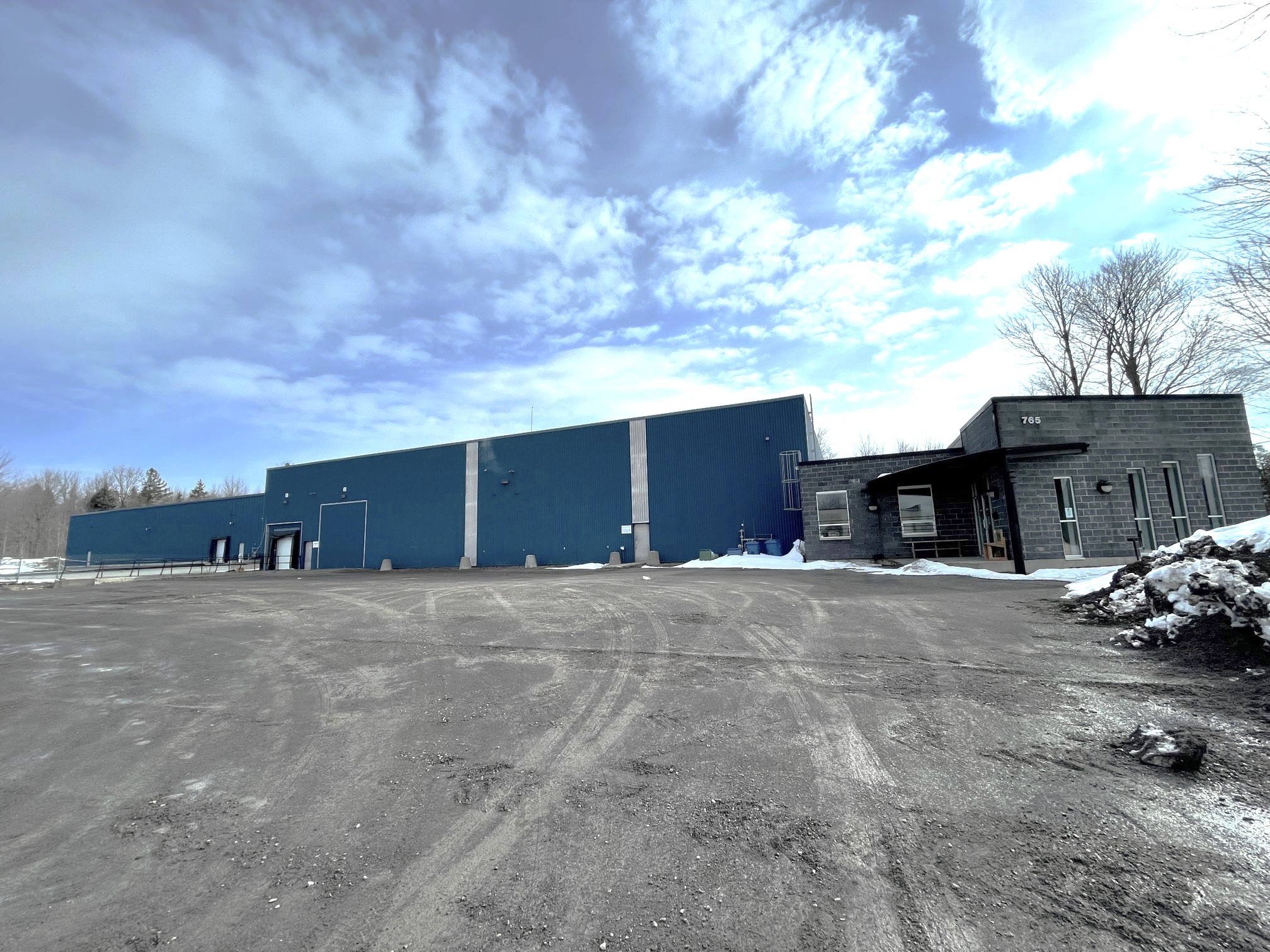 765, boul. Cristini, <br>Lachute, Qc, J8H 4N6 – BÂTIMENT 1