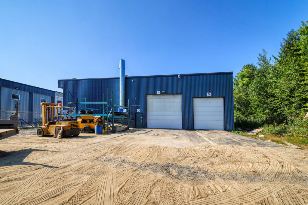 Façade de l’immeuble situé au 12755 rue du Parc dans le parc industriel de Mirabel