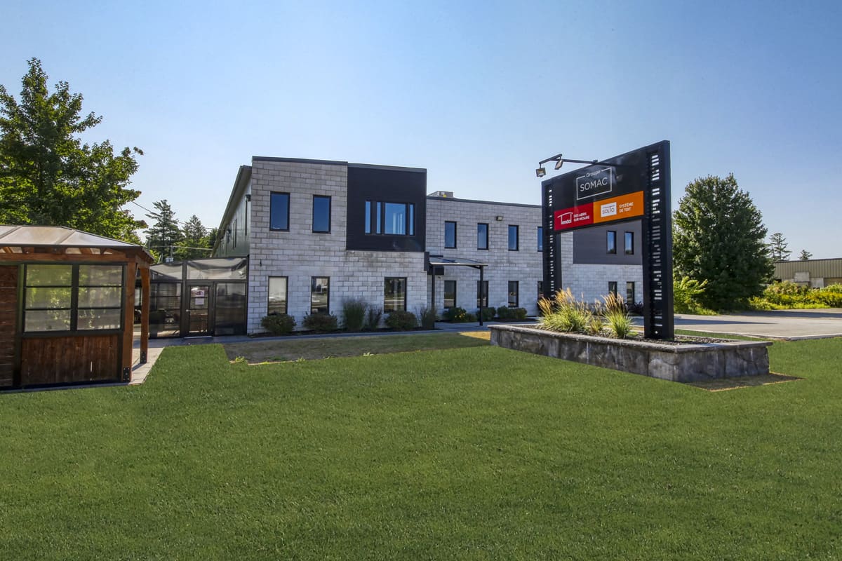 18 300, rue J.-A. Bombardier, <br>Mirabel, Qc, J7J 0H5