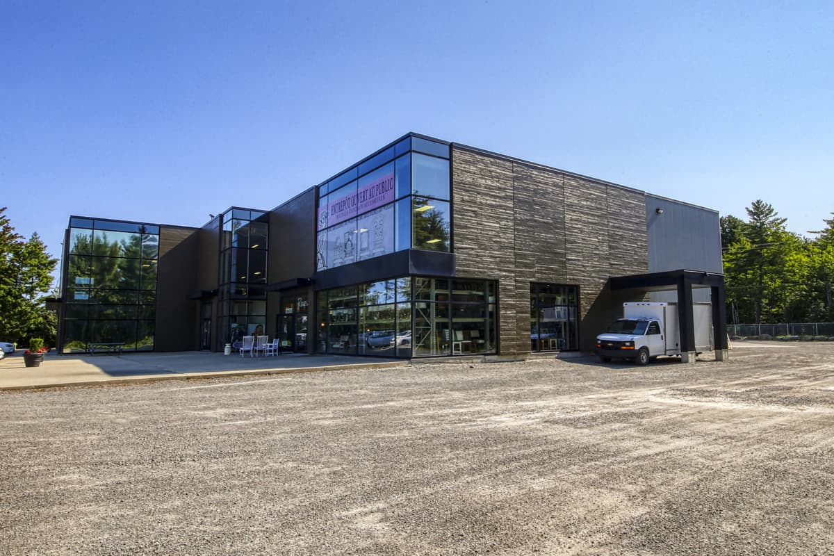 18330-50-JA-Bombardier-05