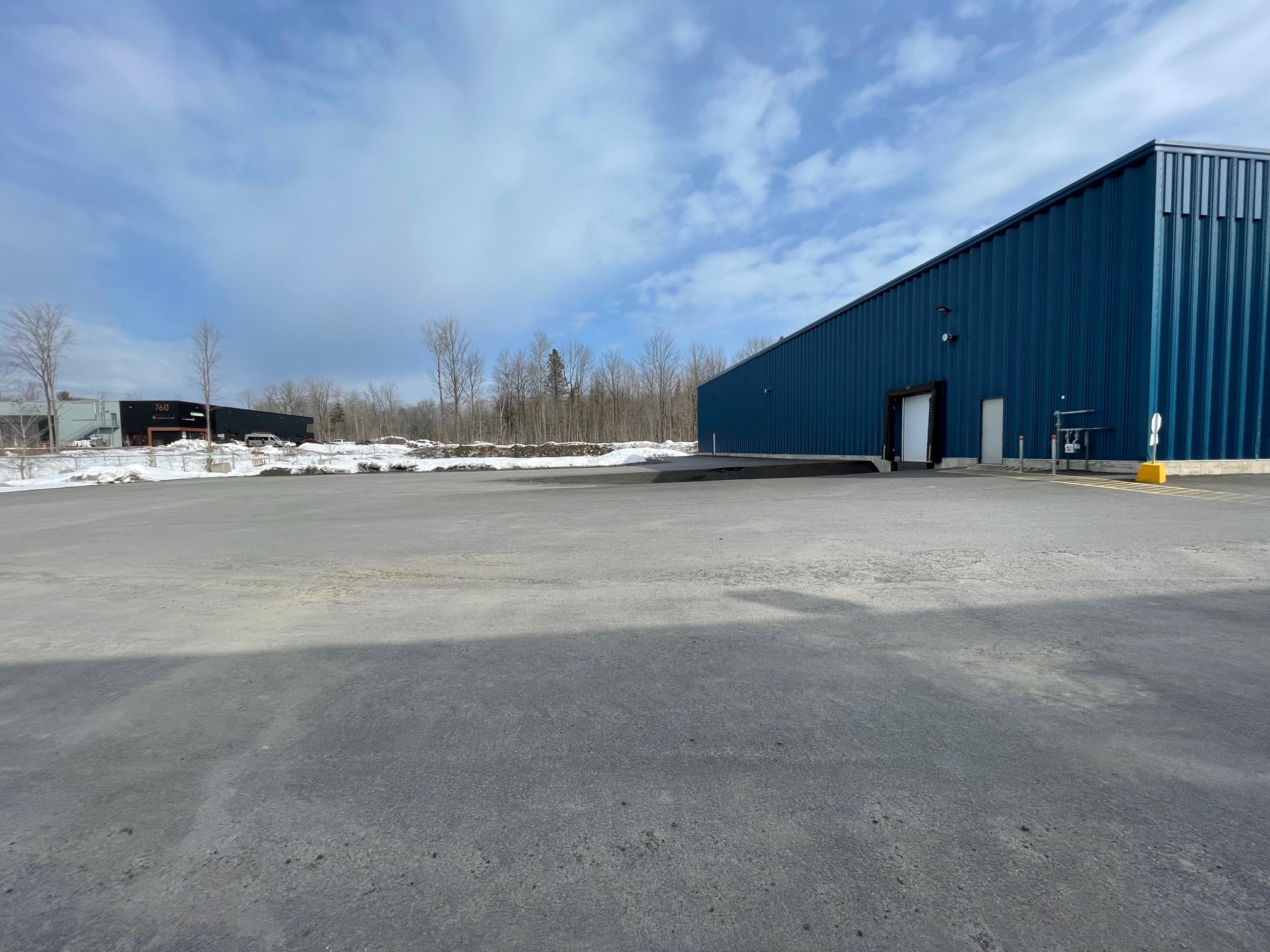 Espace industriel à louer – 765-A Bd Cristini, Lachute