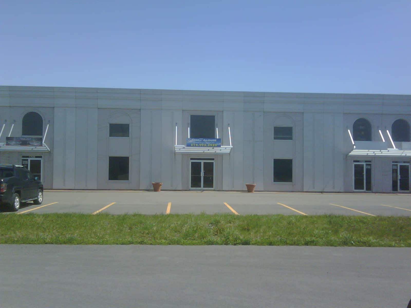 17 520, rue Charles SUITE 450, <br>Mirabel, Qc, J7J 1X9