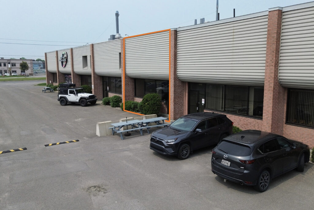 14 163, boul. du Curé-Labelle, Mirabel, Qc, J7J 1M3. Démarcation de la suite 50