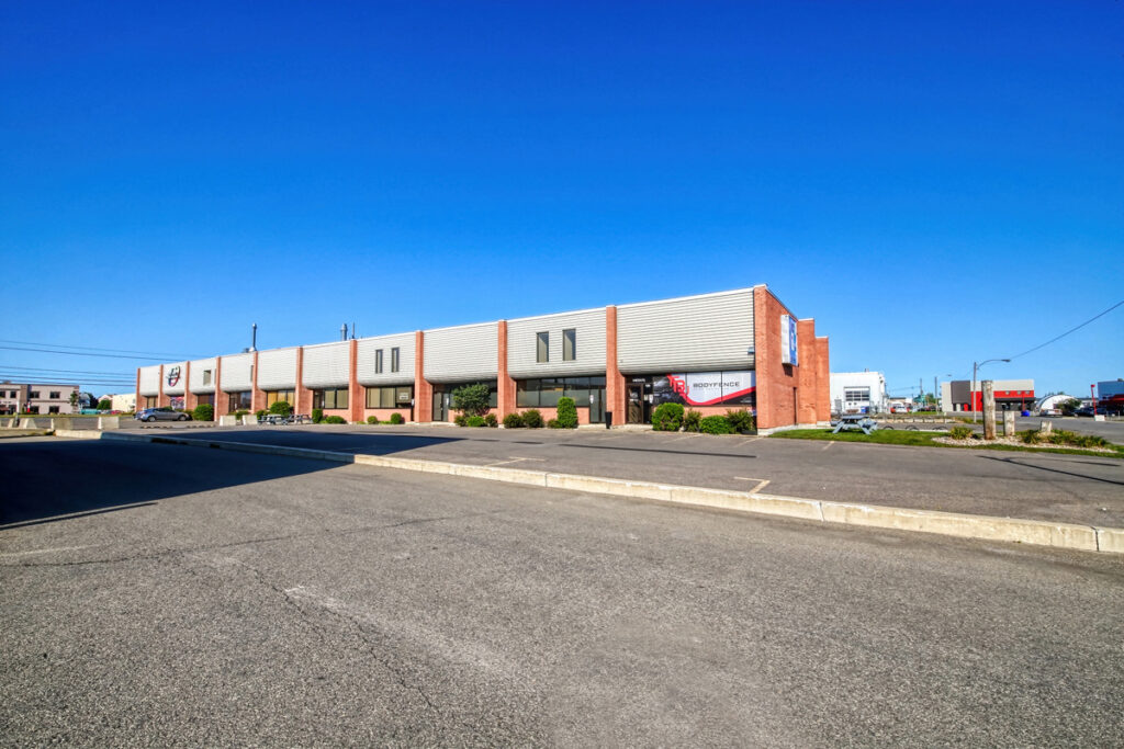 14 163, boul. du Curé-Labelle, Mirabel, Qc, J7J 1M3