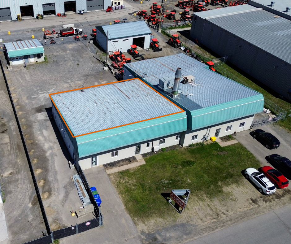 Bâtiment industriel commercial à louer à Mirabel